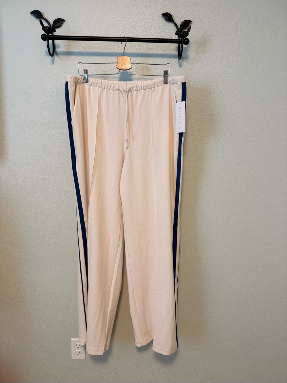 Athleta MVP Side Stripe Pant size XL Tall